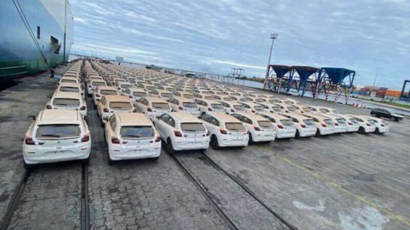 Les 417 taxis Gab + du projet « Un jeune, un taxi » réceptionnés au port d’Owendo : Une nouvelle ère pour l’entrepreneuriat des jeunes au Gabon