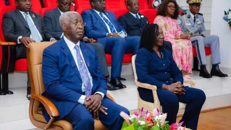 Inauguration de l’hémicycle du Ministère de la Fonction Publique : Raymond Ndong Sima prône l’efficacité et l’anticipation