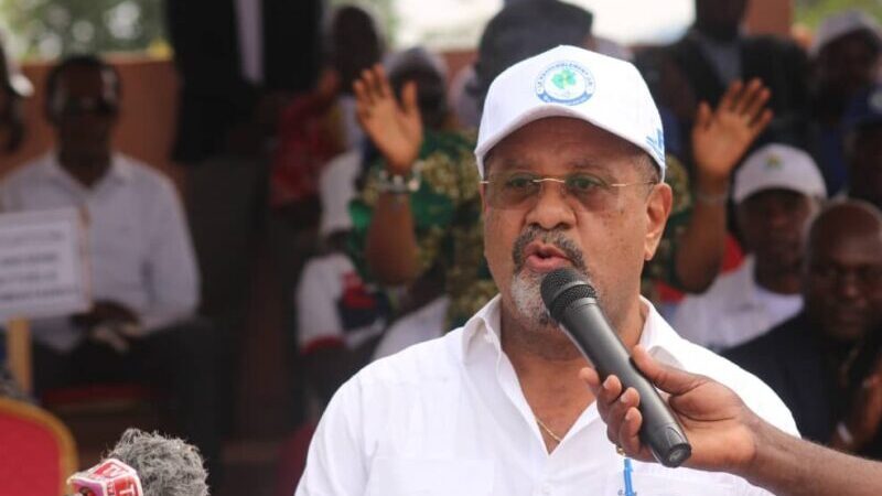 Guy Bertrand Mapangou redéfinit le paysage politique gabonais avec &lsquo;Le Rassemblement « 