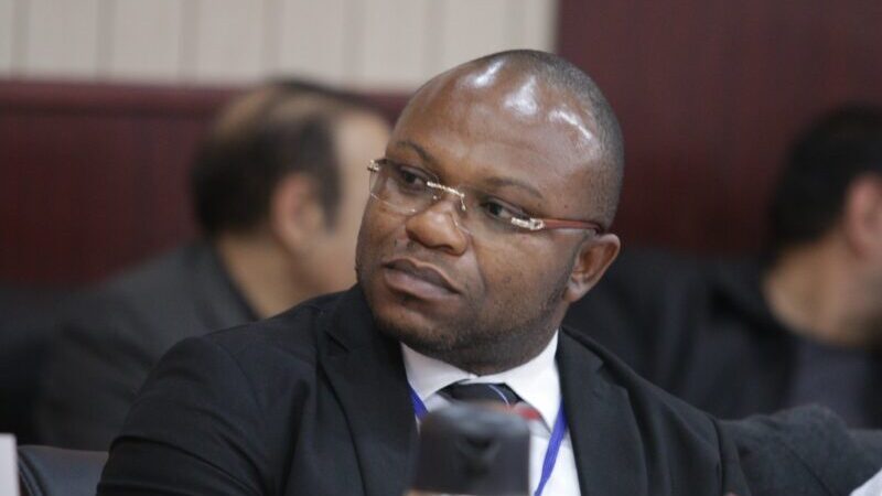 Yann Makobiani nommé représentant académique honoraire du COMSTECH pour le Gabon : une distinction qui fait rayonner l’excellence gabonaise