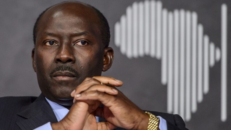 Baux administratifs : Oyima gèle le paiement des loyers publics 