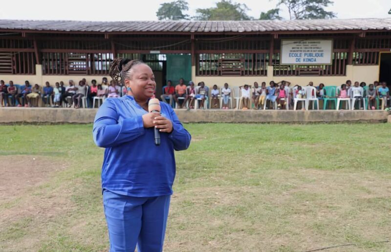 Moanda : Camélia Ntoutoume Leclercq en mission pour l’école de demain