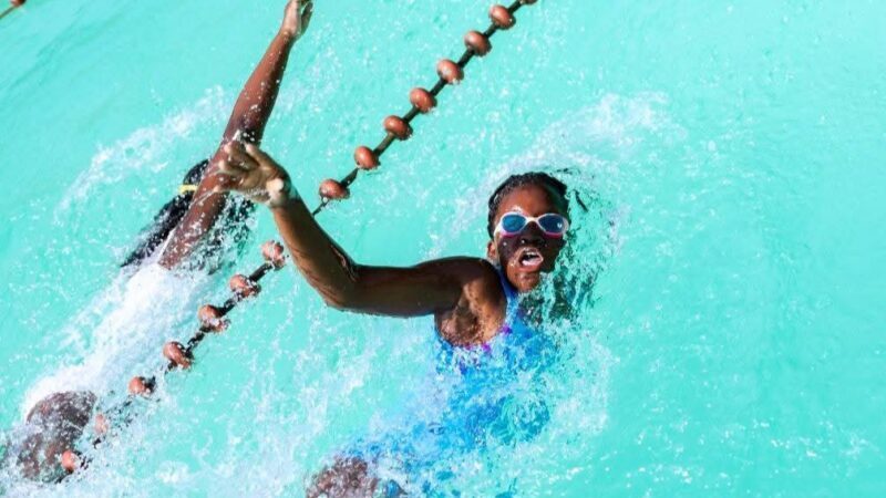 La Natation dans l’Estuaire : Une Ligue en Pleine Ébullition