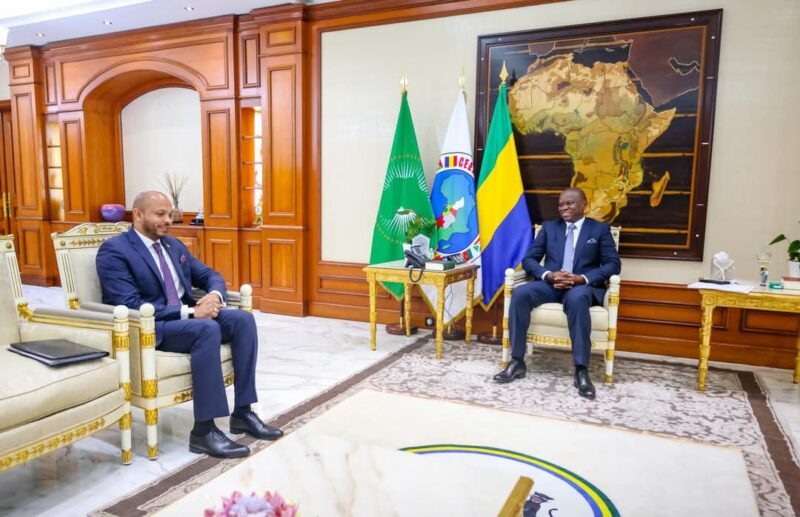 Le Président Oligui Nguema reçoit le Secrétaire général de l’OEACP