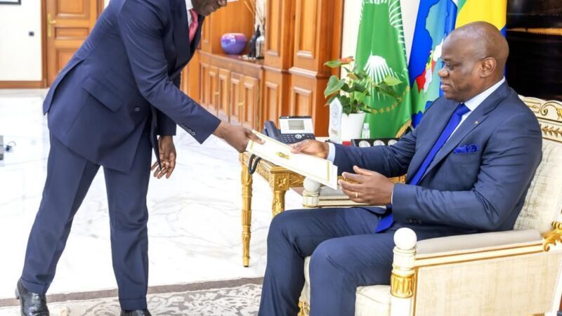Renforcement des liens régionaux : le Président Oligui Nguema reçoit deux émissaires de la sous-région