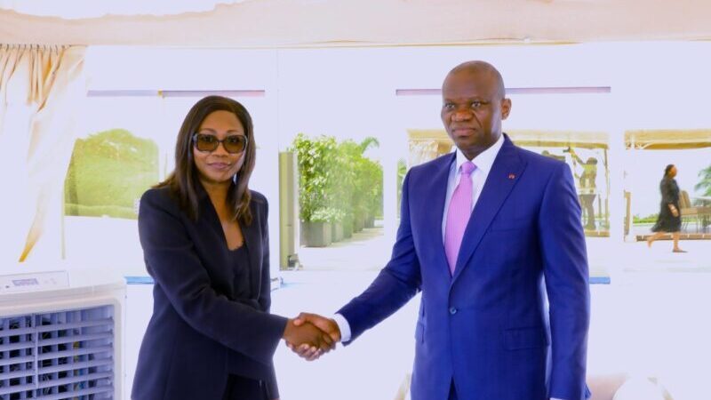 Le Chef de l’État reçoit la ministre centrafricaine des Affaires étrangères