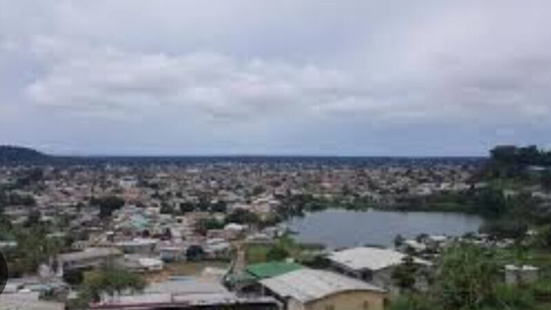 Nzeng-Ayong, quartier Fromager – 6e arrondissement de Libreville: Une nuit d’horreur, un crime glaçant, une famille brisée