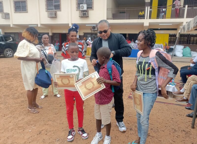 Libreville – 4e arrondissement : 650 sourires pour une rentrée sous le signe du partage et de la responsabilité