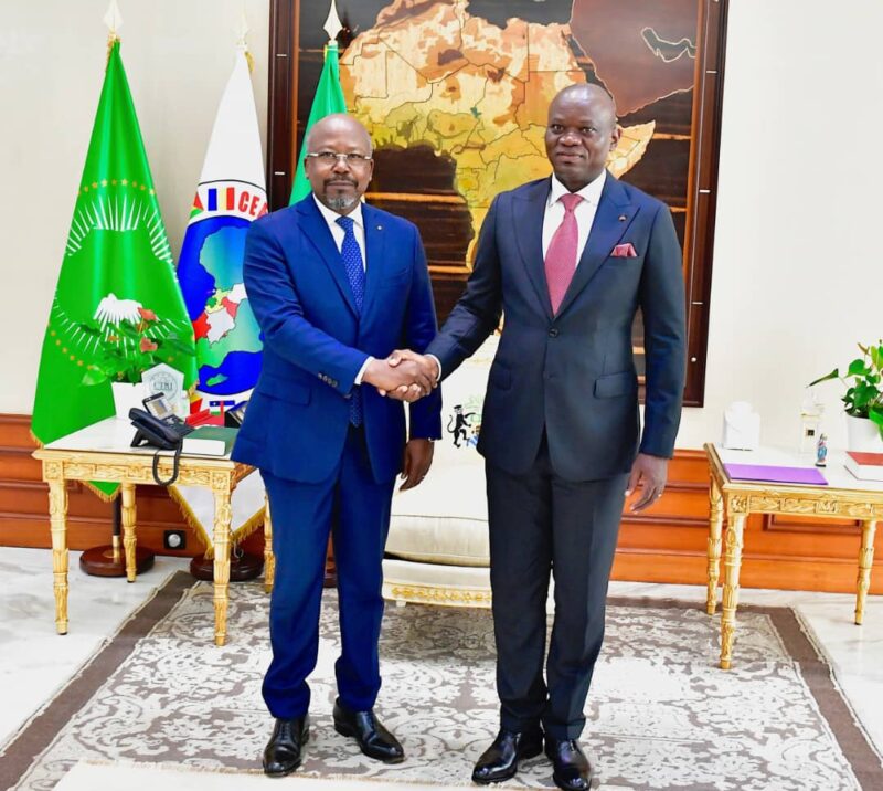 Audience présidentielle : Le Chef de l’État reçoit le Président d’Ensemble pour le Gabon