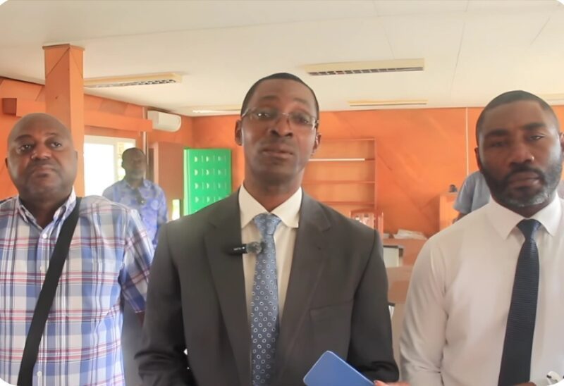 Le SNEC-UOB sort de son silence et agite la menace d’une grève