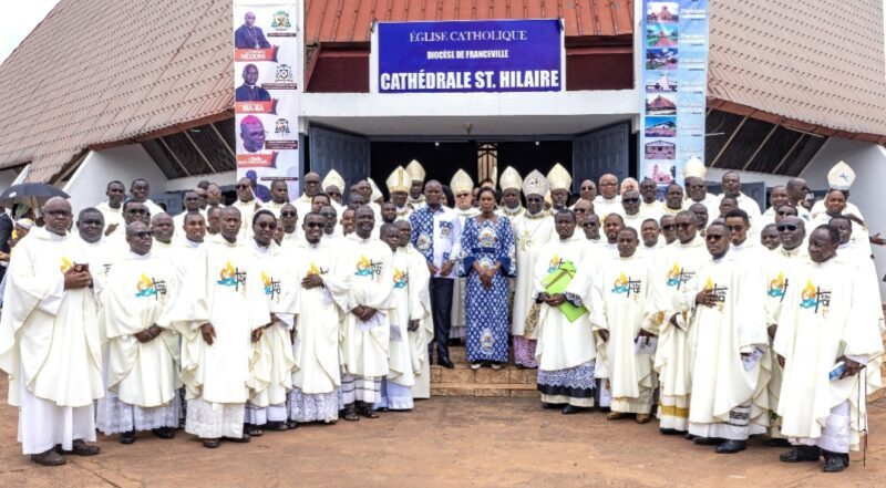 Franceville : Brice Clotaire Oligui Nguema entre foi et développement