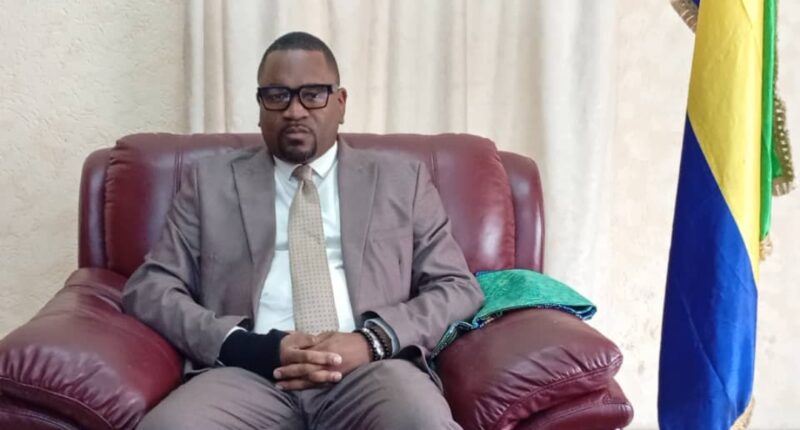 Axel Jesson Ayenoue quitte la « mairie du bonheur » : neuf ans de proximité au service du 4ᵉ arrondissement