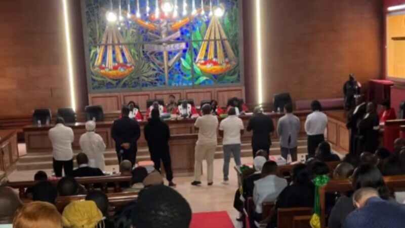  Procès des Bongo : polémique autour du rang du président de la cour et de ses éventuelles répercussions 