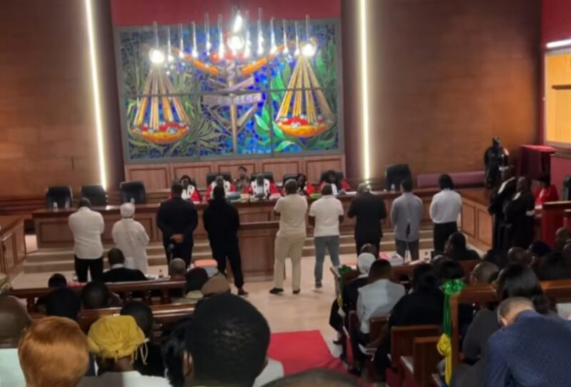  Procès des Bongo : polémique autour du rang du président de la cour et de ses éventuelles répercussions 