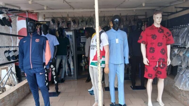 Mamadou Short : l’élégance masculine à portée de main à Potos / Franceville