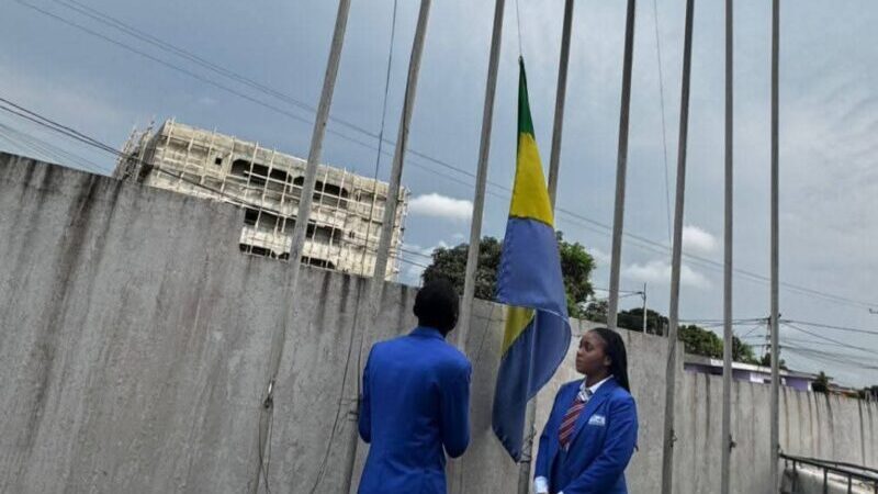 LEVÉE DES COULEURS À L’IHEM : UN RITUEL QUI RASSEMBLE ET INSPIRE