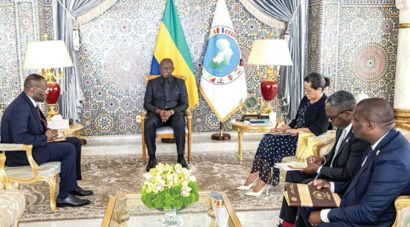 Le Président Oligui Nguema reçoit le Gouverneur de la BEAC