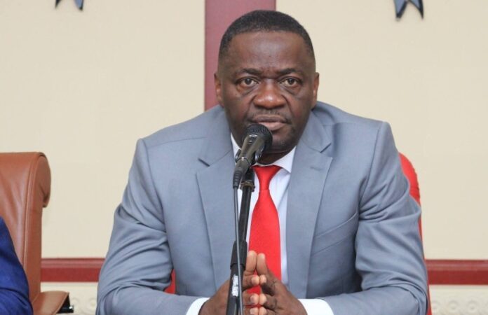 Discipline administrative : la mairie de Libreville serre la vis contre l’absentéisme