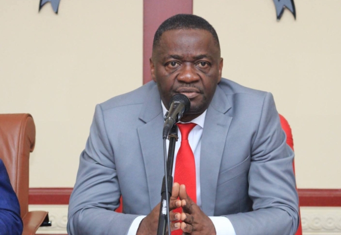 Discipline administrative : la mairie de Libreville serre la vis contre l’absentéisme