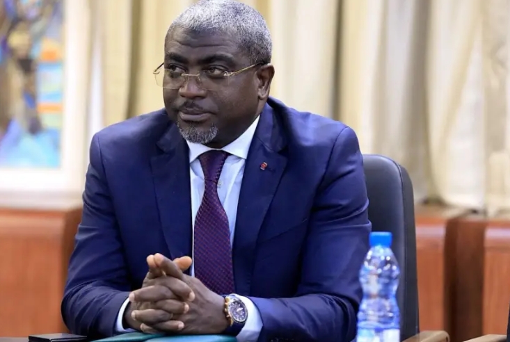 Membres du gouvernement : Programme de passation de charges