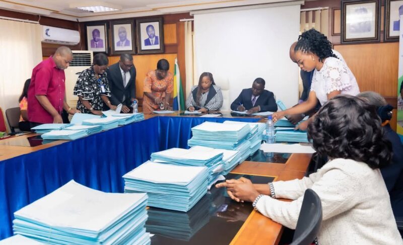 Éducation : 943 enseignants des confessions religieuses bénéficient de fiches bleues