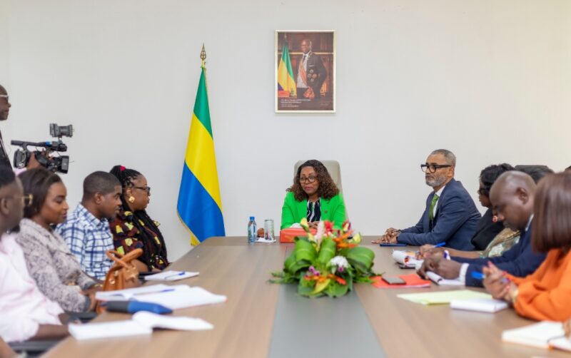 Mise en solde des enseignants : le calendrier change, la stratégie reste