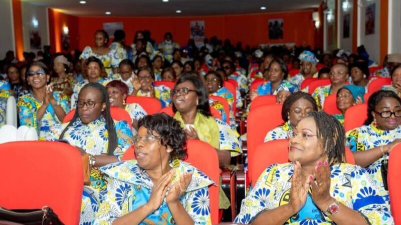 Les épouses militaires au séminaire sur la retraite : Préparer demain dès aujourd’hui