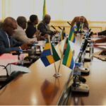 Travaux publics : Moukoumbi exige des résultats et serre la vis