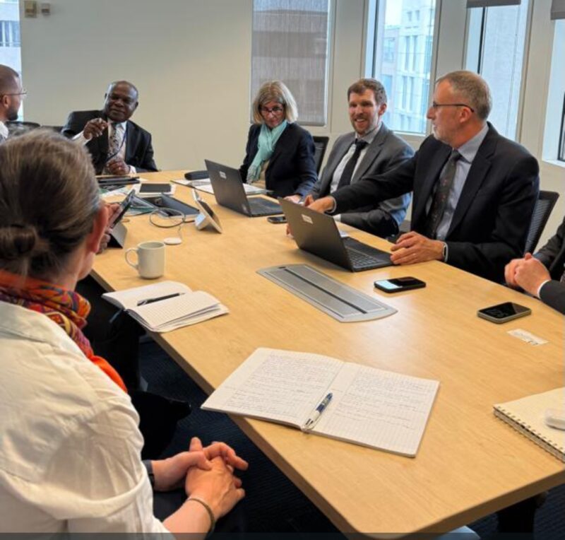 Philippe Tonangoye présente la scission de la SEEG devant la Banque mondiale et la SFI