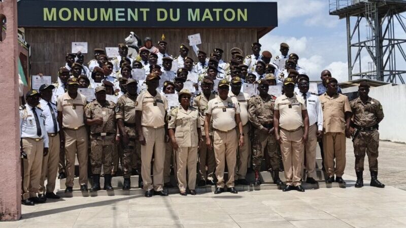SÉCURITÉ PÉNITENTIAIRE : 48 OFFICIERS SUPÉRIEURS FORMÉS À LA FONCTION D’ADMINISTRATEUR DES PRISONS À L&rsquo;ENSP