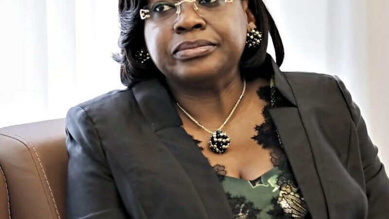 Ogooué-Ivindo : Huguette Nyana Ekoume-Awori en tournée d’inspection pour accélérer les chantiers de la Fête de la Libération 2026