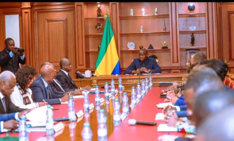 Parafiscalité : le président gabonais ordonne la fin des prélèvements illégaux