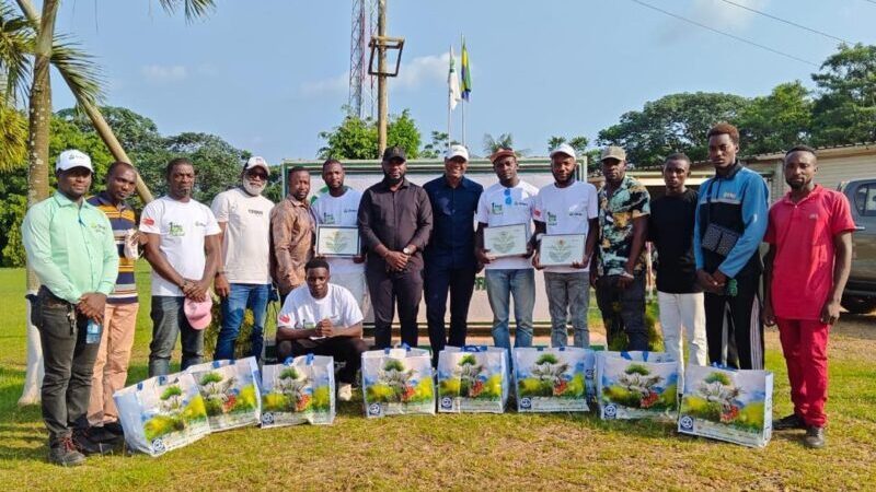 Performance et persévérance : dix jeunes récolteurs distingués par Olam Palm Gabon