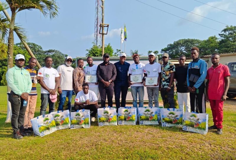 Performance et persévérance : dix jeunes récolteurs distingués par Olam Palm Gabon