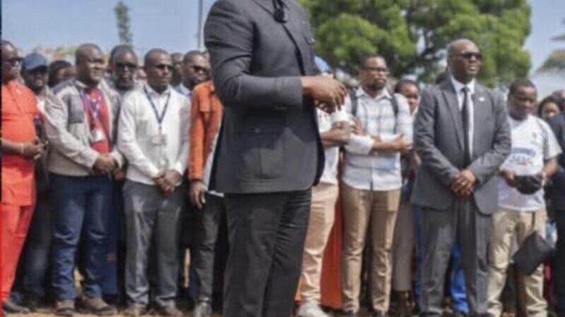 SEEG : sans langue de bois, Oligui Nguema échange avec les agents