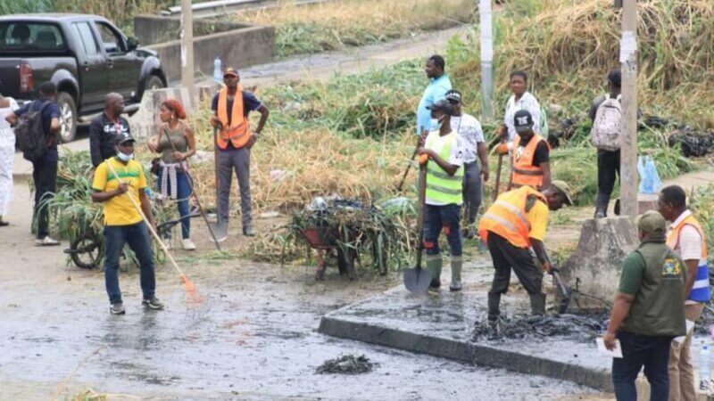 Libreville en action : citoyens et municipalité unis pour une ville plus propre
