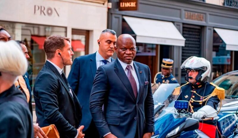 Visite d&rsquo;État à Paris : le Gabon retrouve une place stratégique dans la diplomatie française