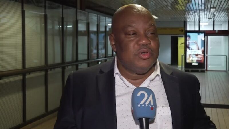 Wilfried Choisy Okoumba Kamitatou de retour au Gabon : « L&rsquo;exil est difficile, l&rsquo;avenir se construit au pays »