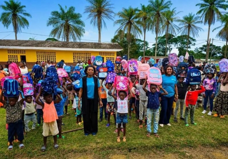 Ogooué-Ivindo : Ma Bannière prépare les enfants à la rentrée